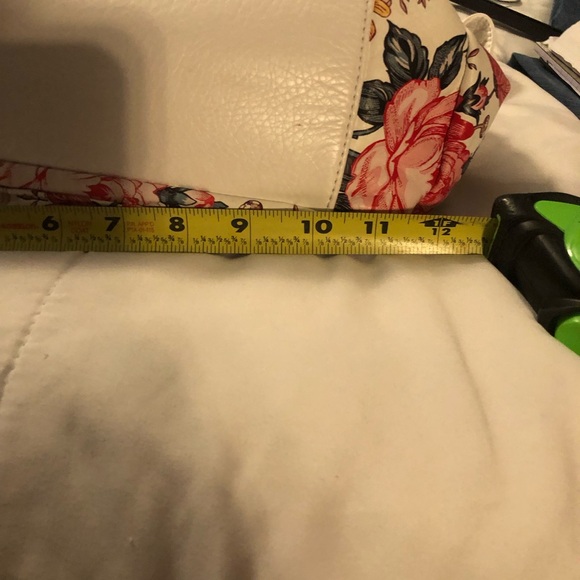 EUC Bueno Medium Purse Bag - Picture 13 of 14